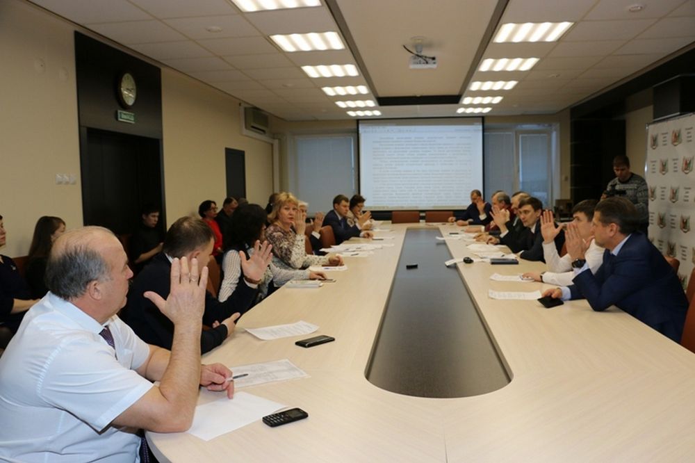 Бюджетная учёба Школьные завтраки за казённый счёт предложили сохранить