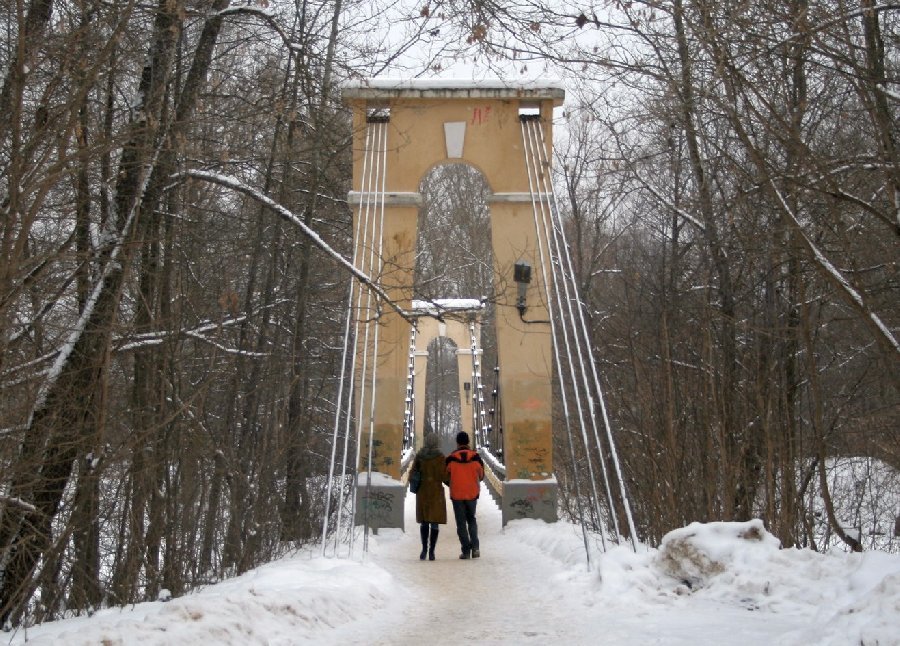 Лёд на речке не замёрз