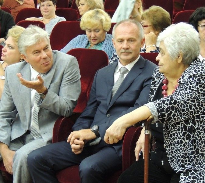 Полвека с музыкой Учителя Нелли Осадзе наградили знаком почёта