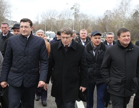 Встреча на мосту Врио губернатора Глеб Никитин посетил стройплощадки Сарова