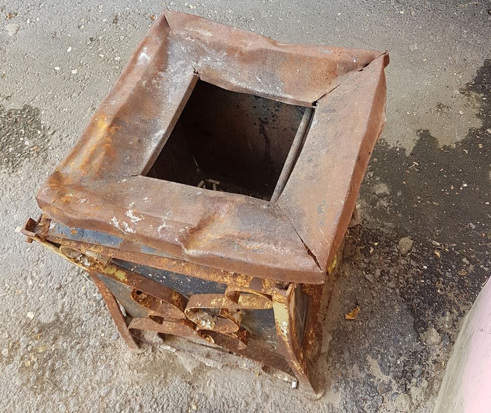 На отходняках На Коммунальной разрешили сваливать неопасный мусор